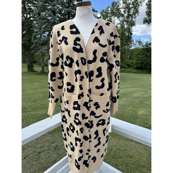 Avery + Jack Sweaters - NWT Jack + Avery Leopard Animal Print Caridgan Sweater Womens Large